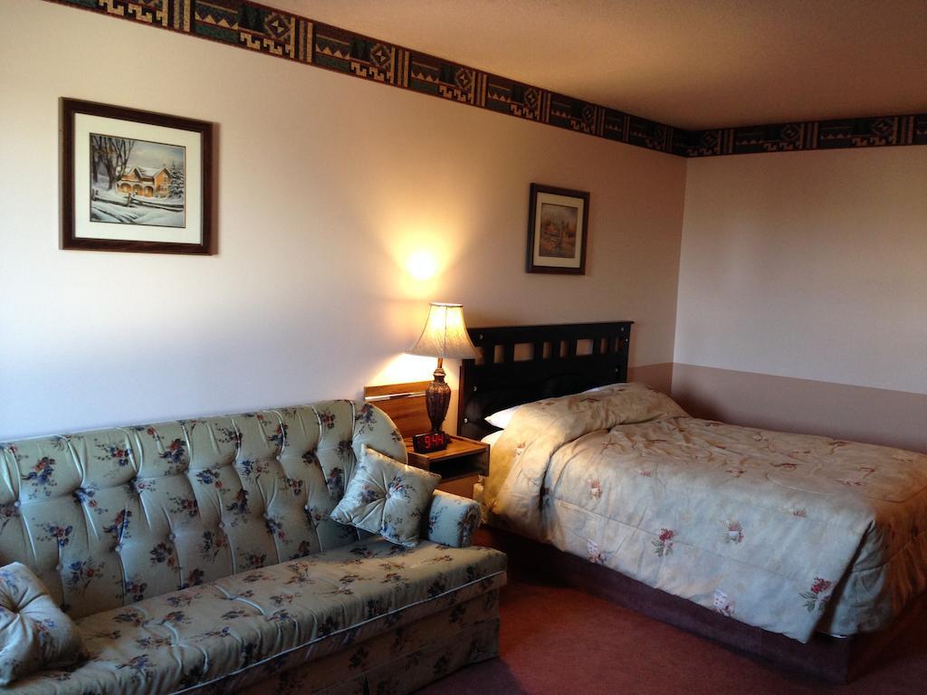 Traveller'S Inn Dawson Creek Zewnętrze zdjęcie