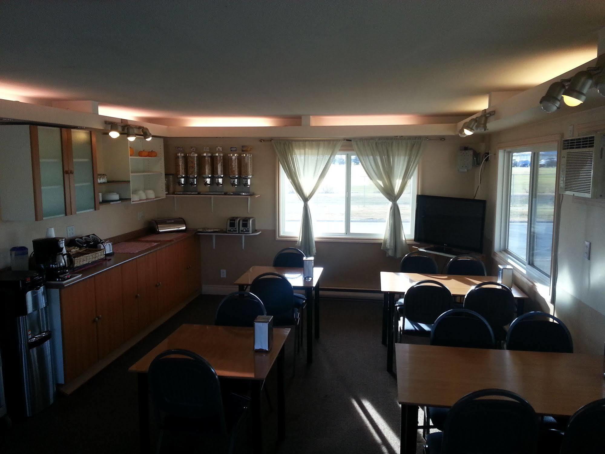 Traveller'S Inn Dawson Creek Zewnętrze zdjęcie